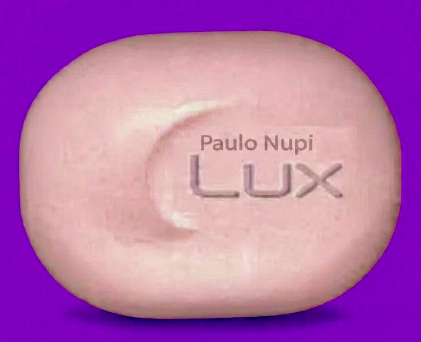 aulo Nupi — Flyer "Sabonete" Lux Frágil Lisboa DJ Paulo Nupi flyer histórico sabonete no Lux Lisboa — início da residência